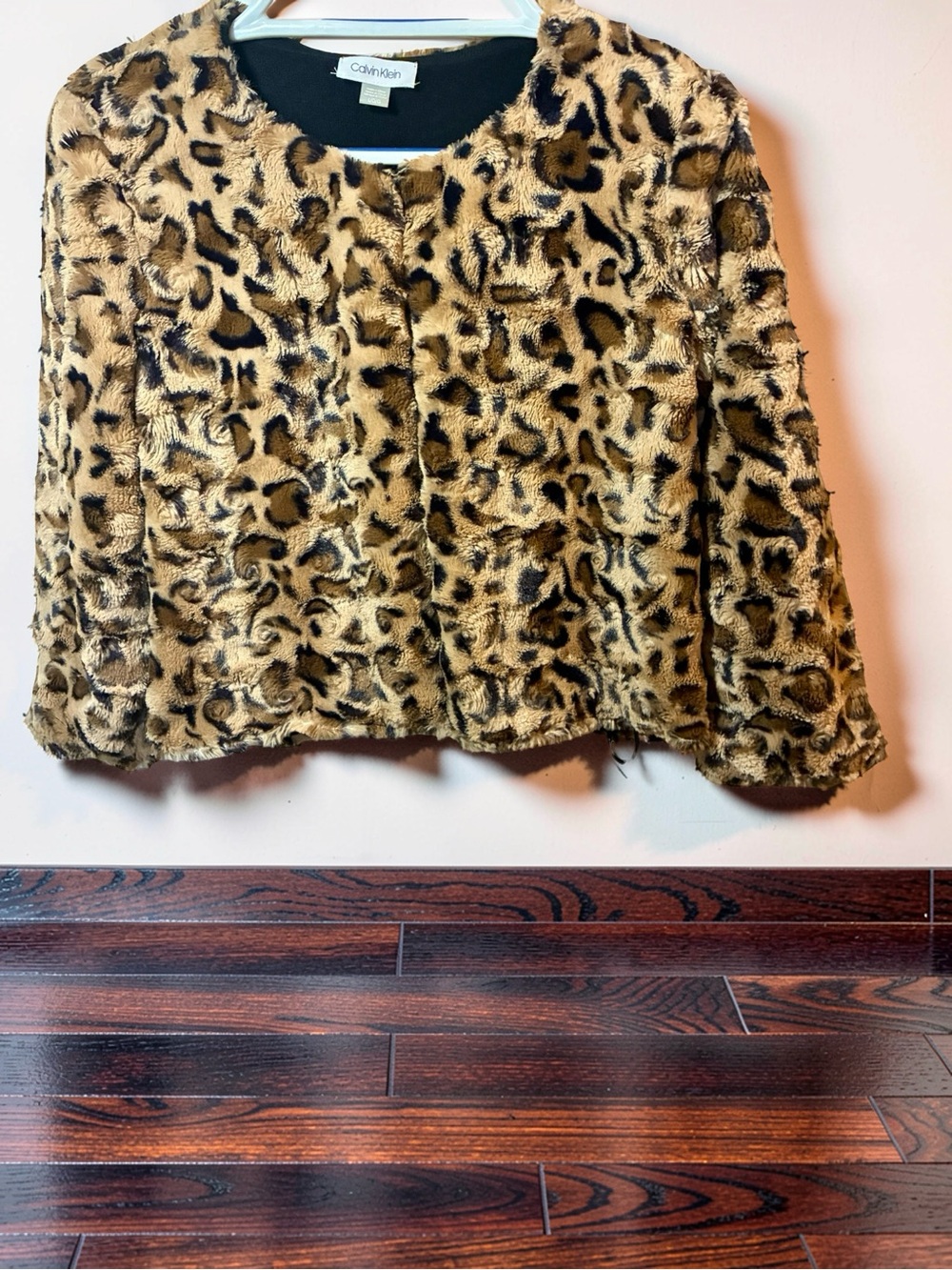 ✨Calvin Klein Leopard Animal Print Faux Fur Crop Jacket Shrug L (EUC)